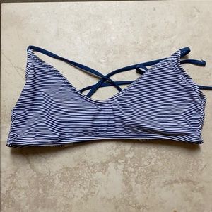 striped top